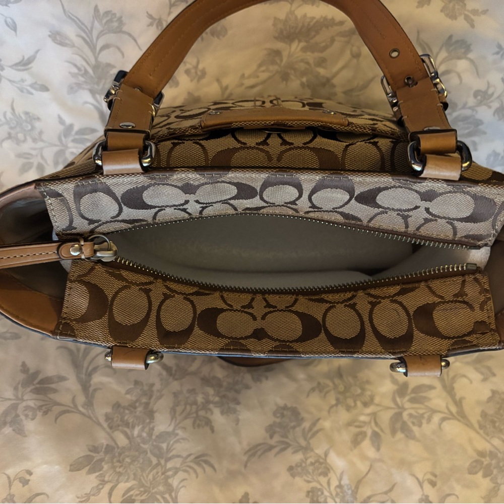 Coach Hampton Signature Canvas With Leather Trim Tote Bag - Picture 10 of 16